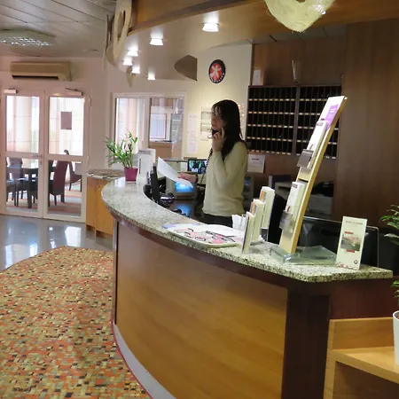 Hotel The Originals City, Le Forum, Strasbourg Nord Schiltigheim