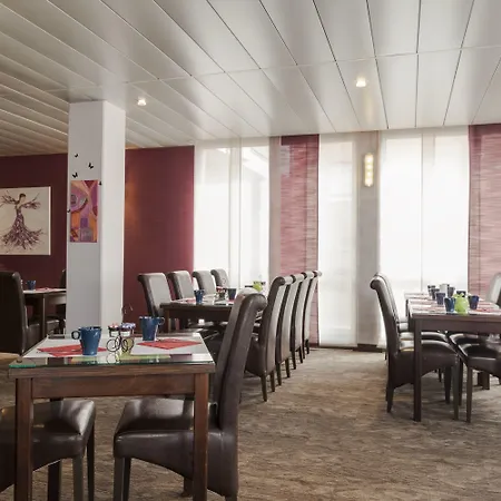 The Originals City, Le Forum, Strasbourg Nord Hotel