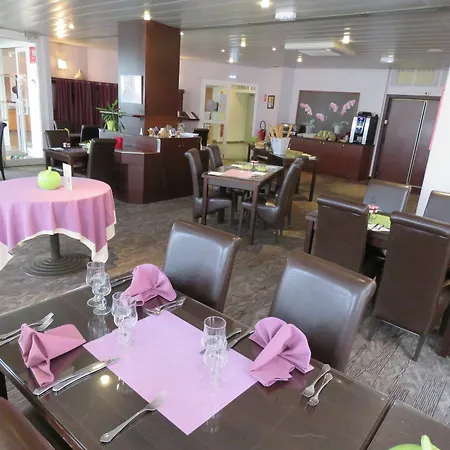 فندق The Originals City, Le Forum, Strasbourg Nord 3*