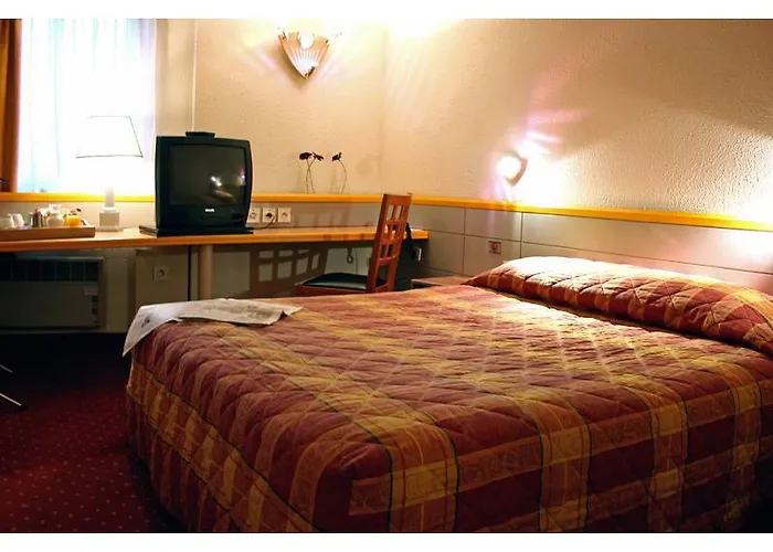 Hotel The Originals City, Le Forum, Strasbourg Nord 3*