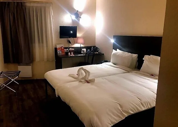 The Originals City, Le Forum, Strasbourg Nord Hotel 3*